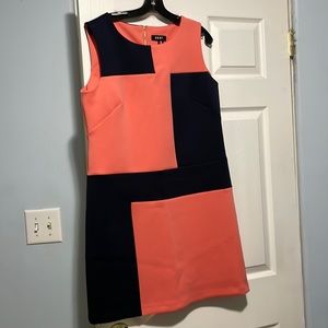 Color blocked dress